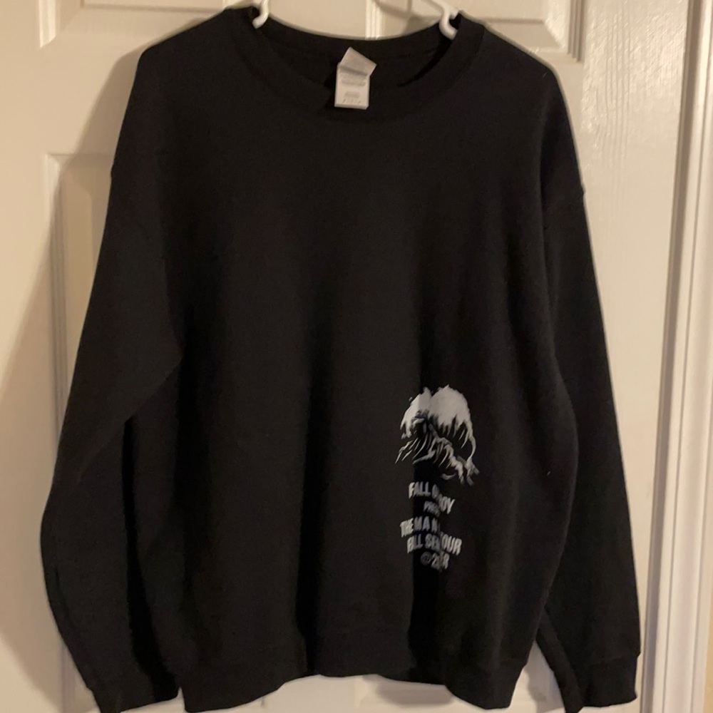2018 Fall Out Boy tour sweatshirt. Size M